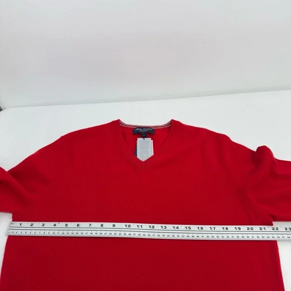 $200 Daniel Cremieux Men’s LLuxury 100% Cashmere V Neck Pullover Red Sweater